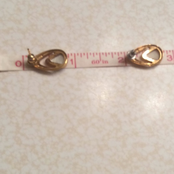 Genuine Mother of Pearl Earrings - Picture 6 of 6